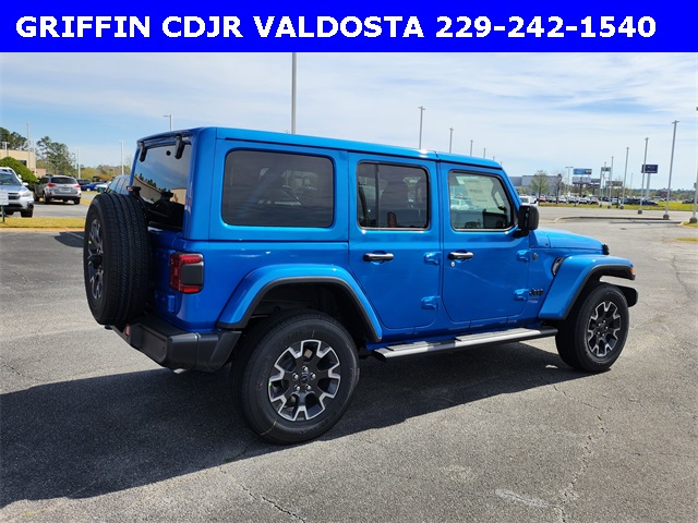 2025 Jeep Wrangler Sahara photo 3