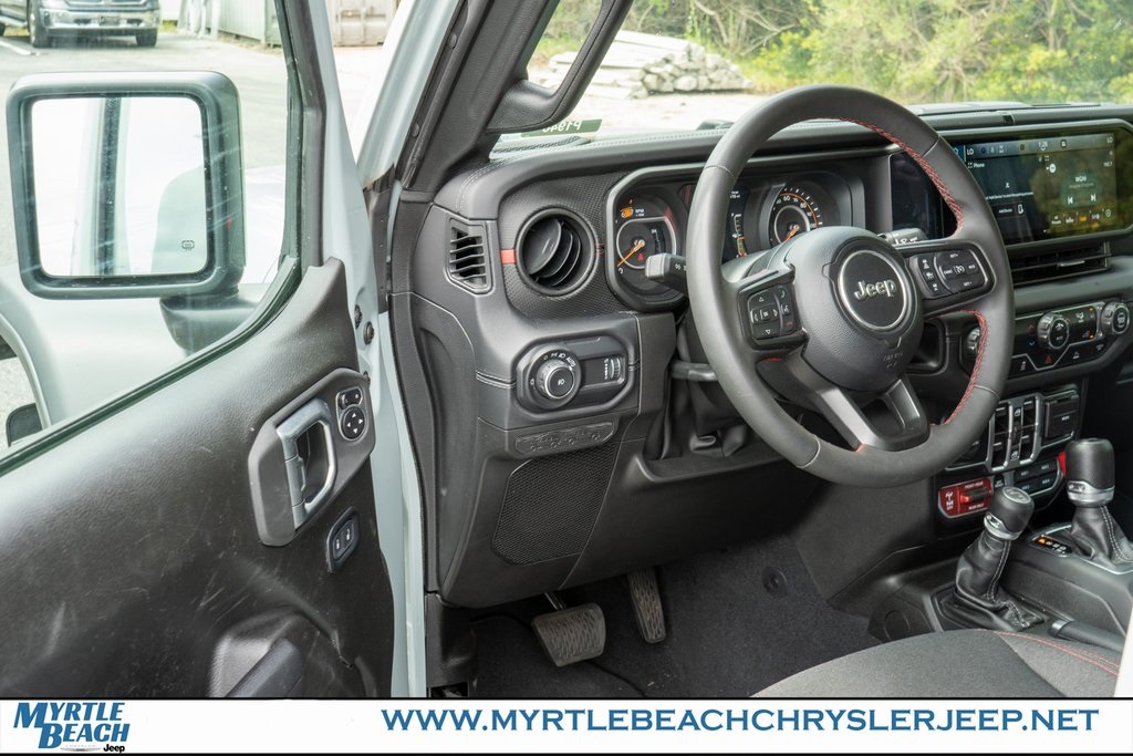 2024 Jeep Wrangler Rubicon photo 16