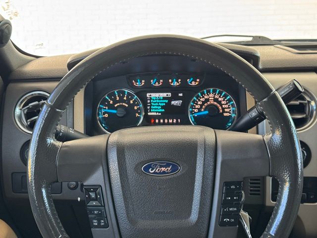 2013 Ford F-150 XLT photo 28