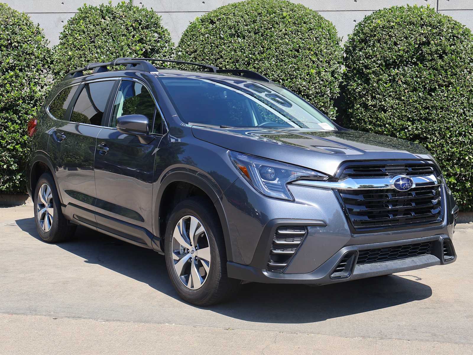 2025 Subaru Ascent Premium photo 3