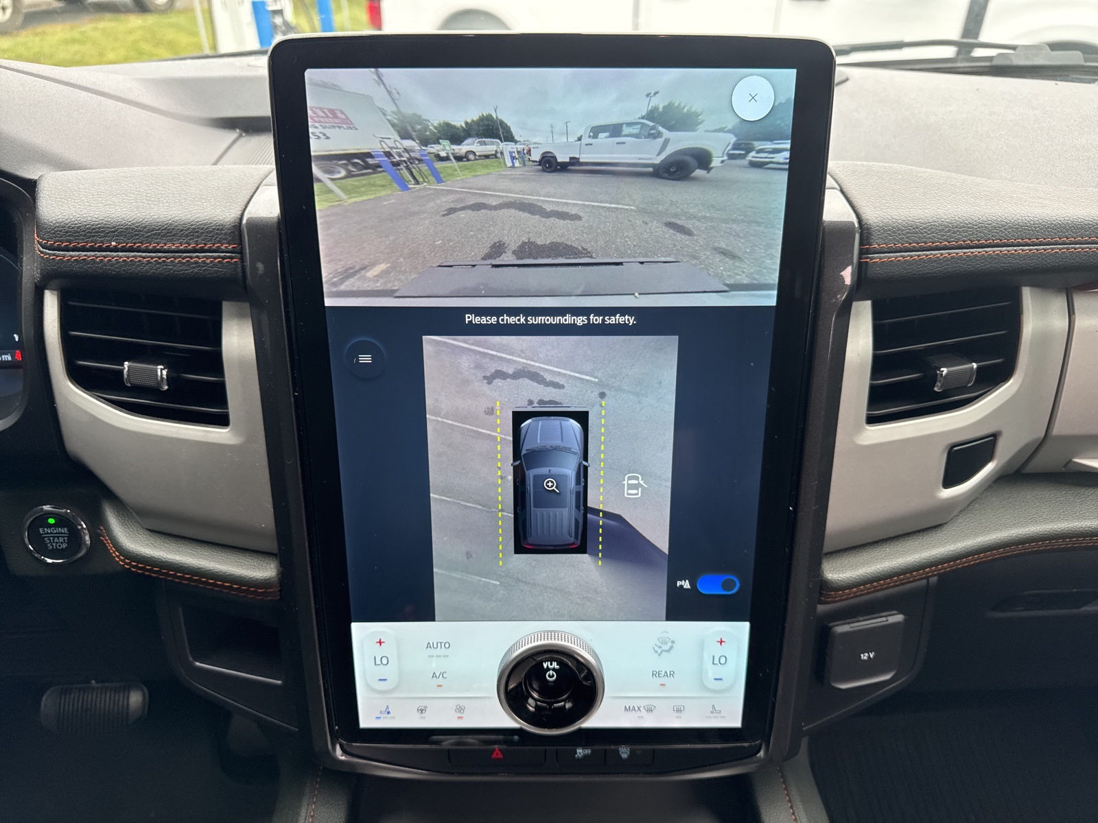 2022 Ford Expedition Timberline photo 16