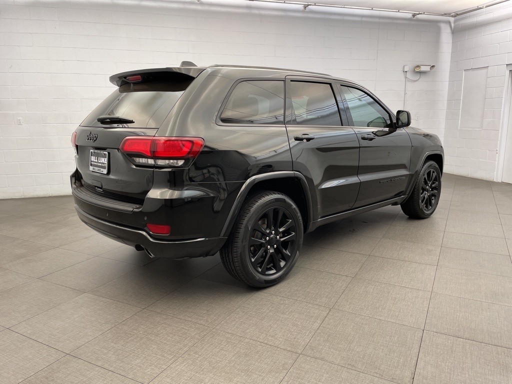 2019 Jeep Grand Cherokee Altitude photo 3
