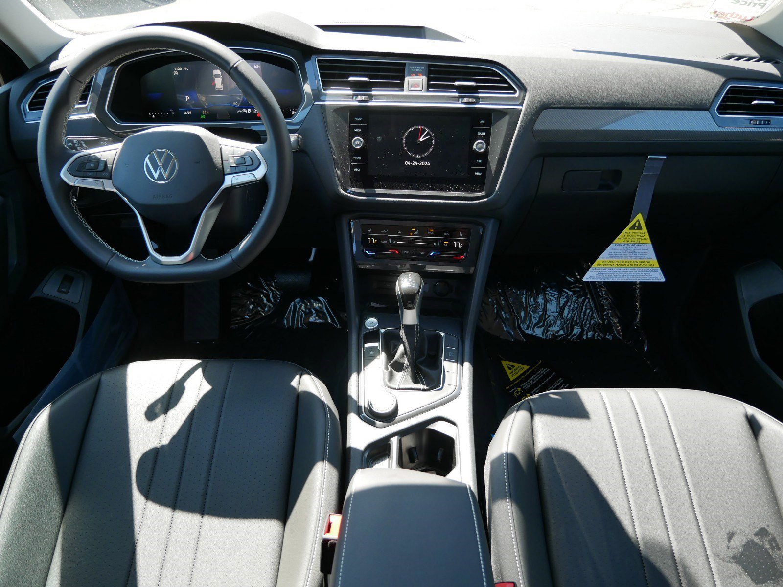 2024 Volkswagen Tiguan SE photo 7