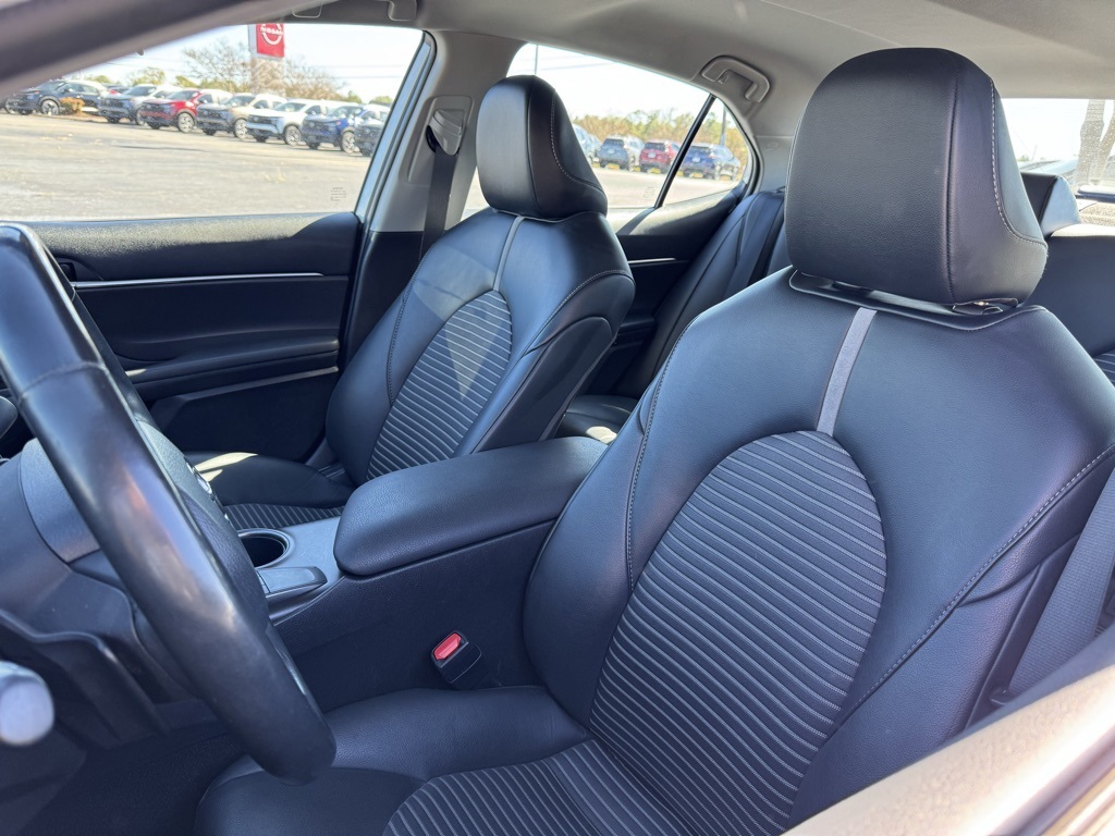 2024 Toyota Camry SE photo 3