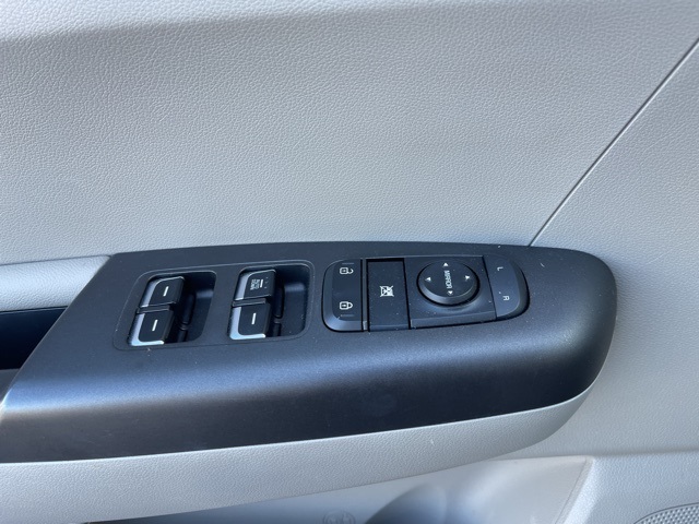 2020 Kia Sportage LX photo 13