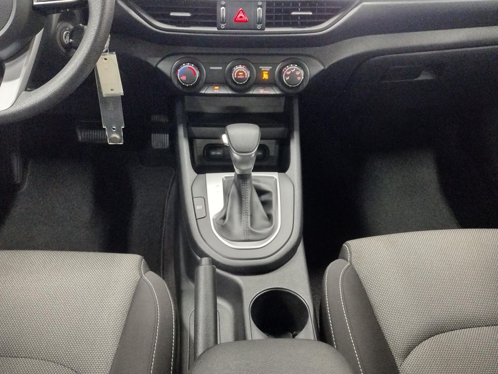 2023 Kia Forte LXS photo 29