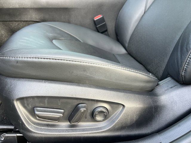2022 Toyota Camry XLE photo 4