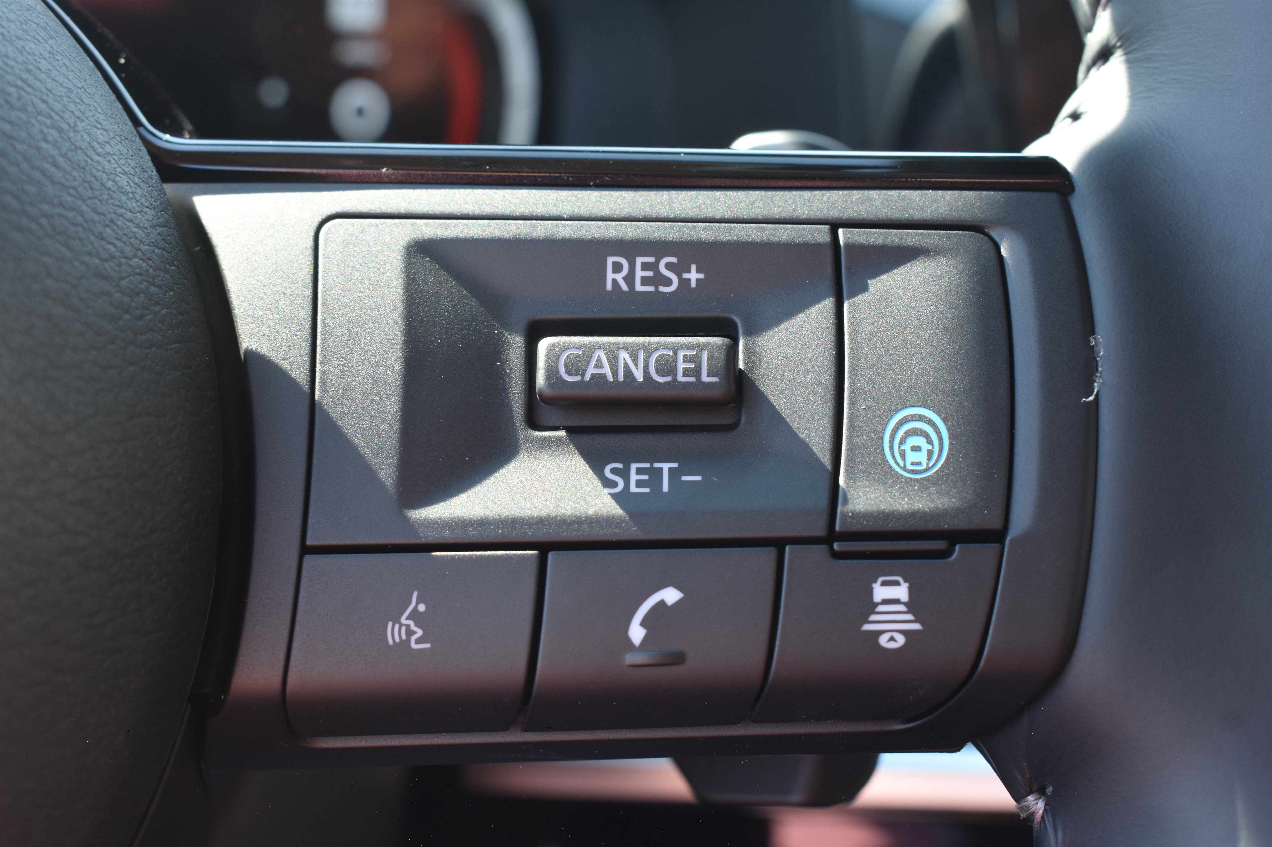 2025 Nissan Pathfinder Platinum photo 15