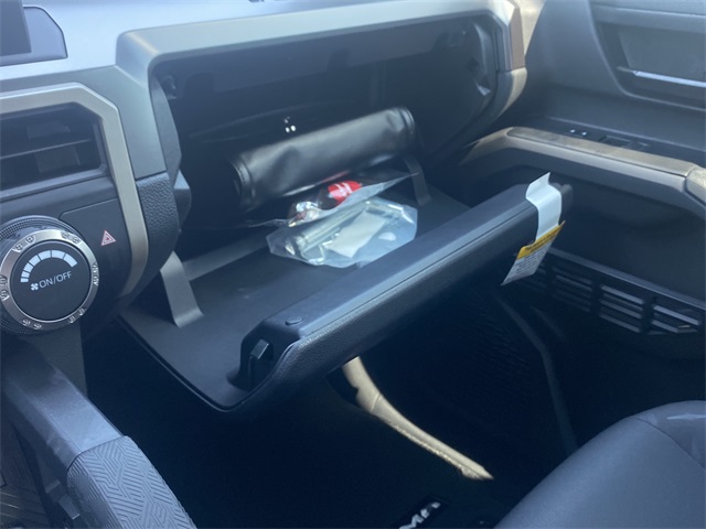 2025 Toyota Tacoma SR5 4x4 Double Cab photo 26
