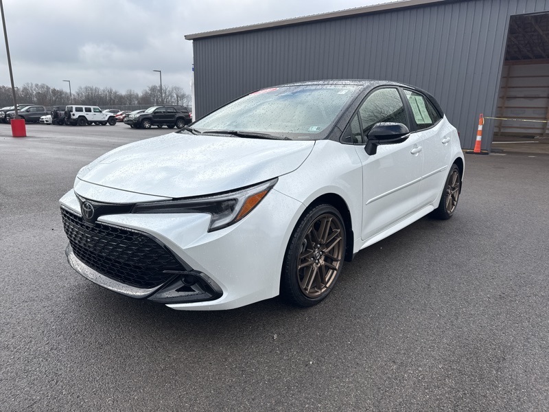 2024 Toyota Corolla SE photo 3