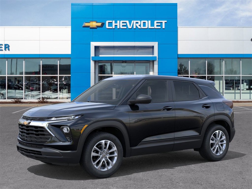 2026 Chevrolet Trailblazer LS photo 2