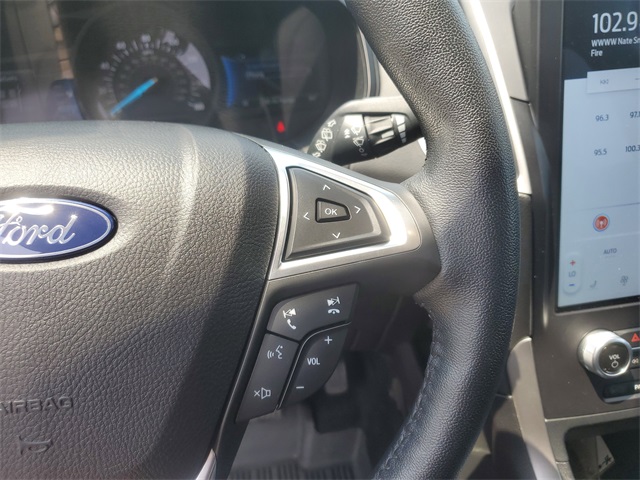 2022 Ford Edge SEL photo 19