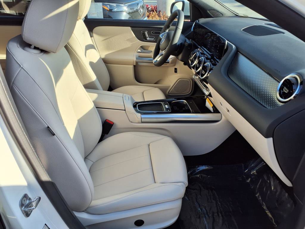 2026 Mercedes Benz GLA 250 photo 15