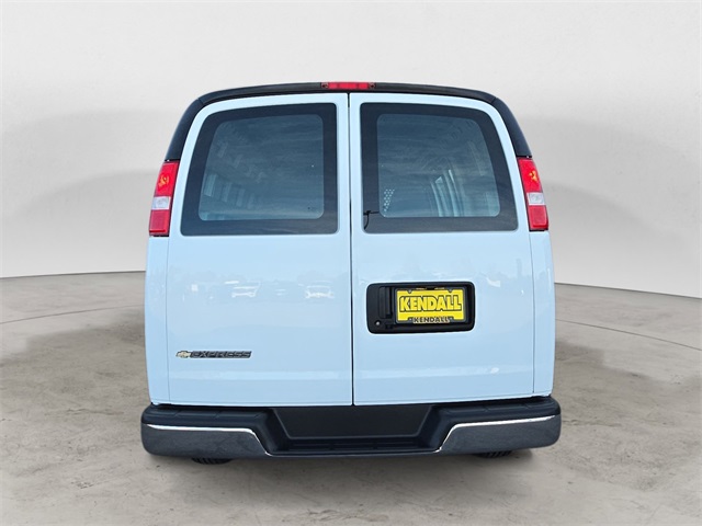 2023 Chevrolet Express 2500 Work Van photo 4