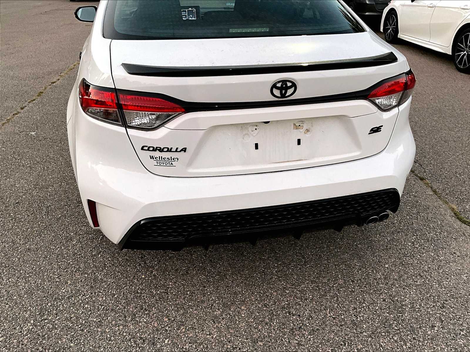 2020 Toyota Corolla SE photo 6