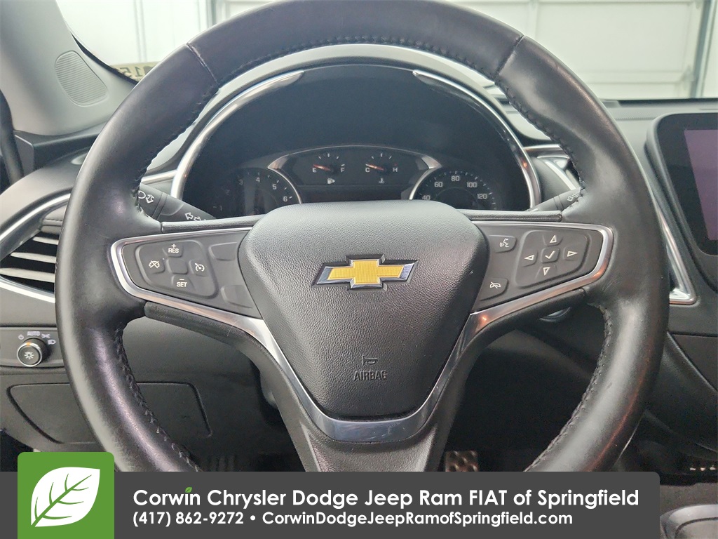 2017 Chevrolet Malibu 1LT photo 20