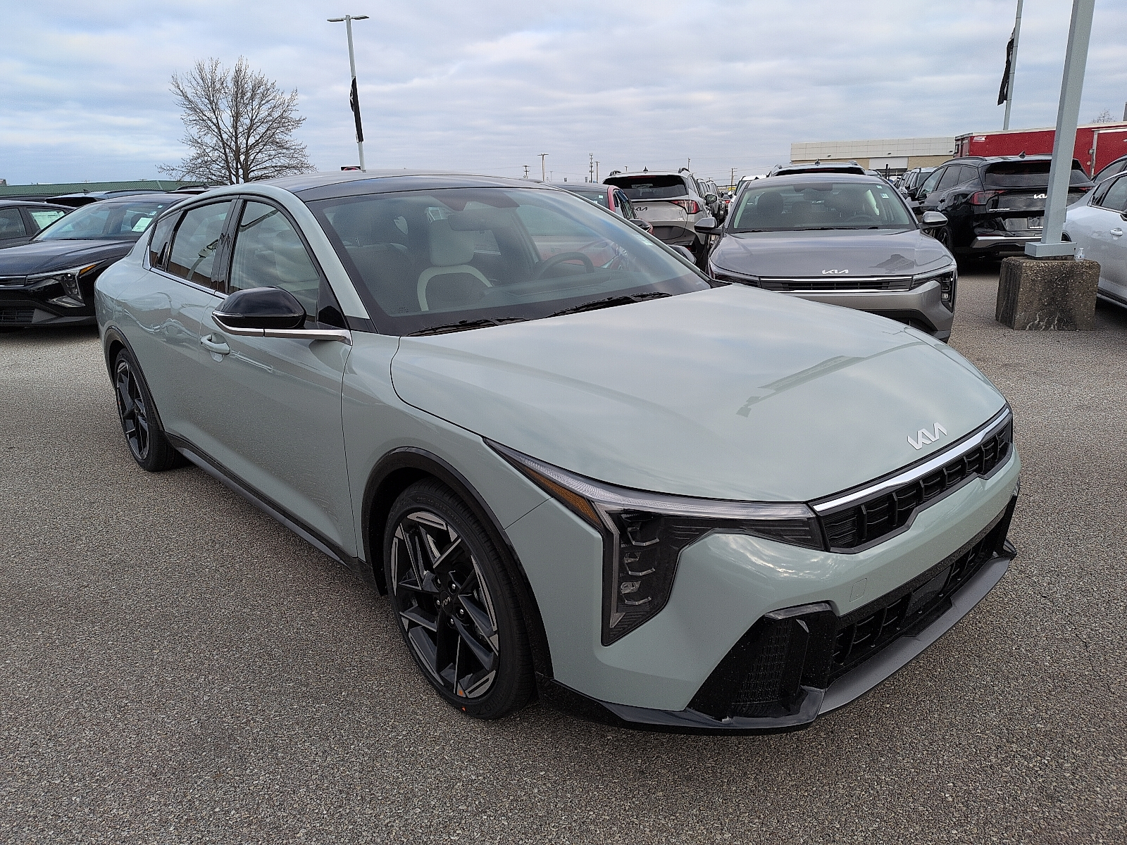 2025 Kia K4 GT-Line's photo