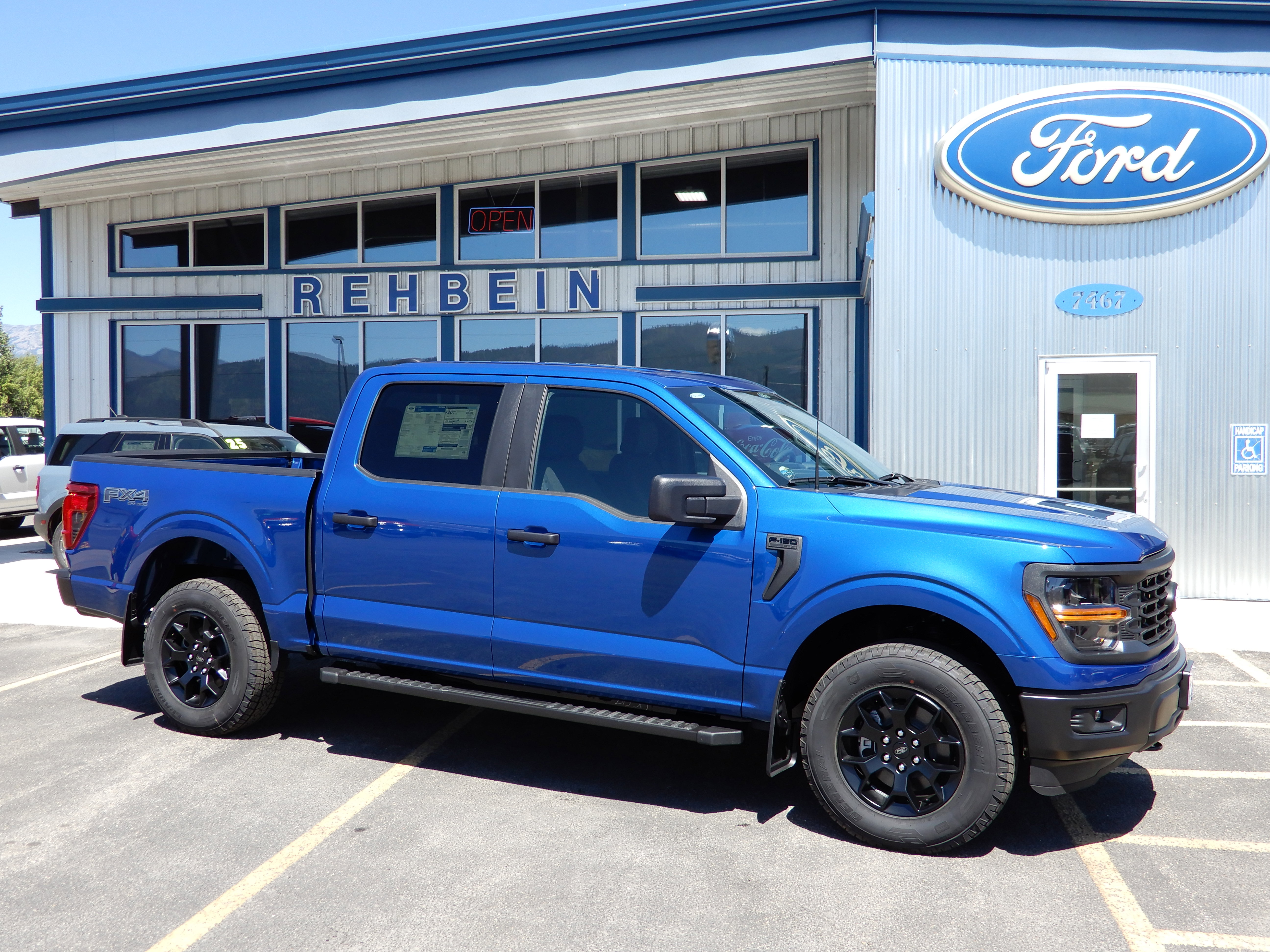 2025 Ford F-150 STX's photo