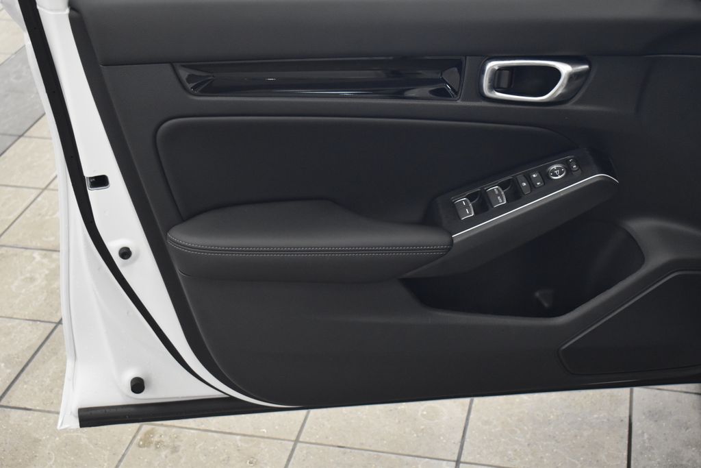 2026 Honda Civic Hybrid Sport Touring photo 7