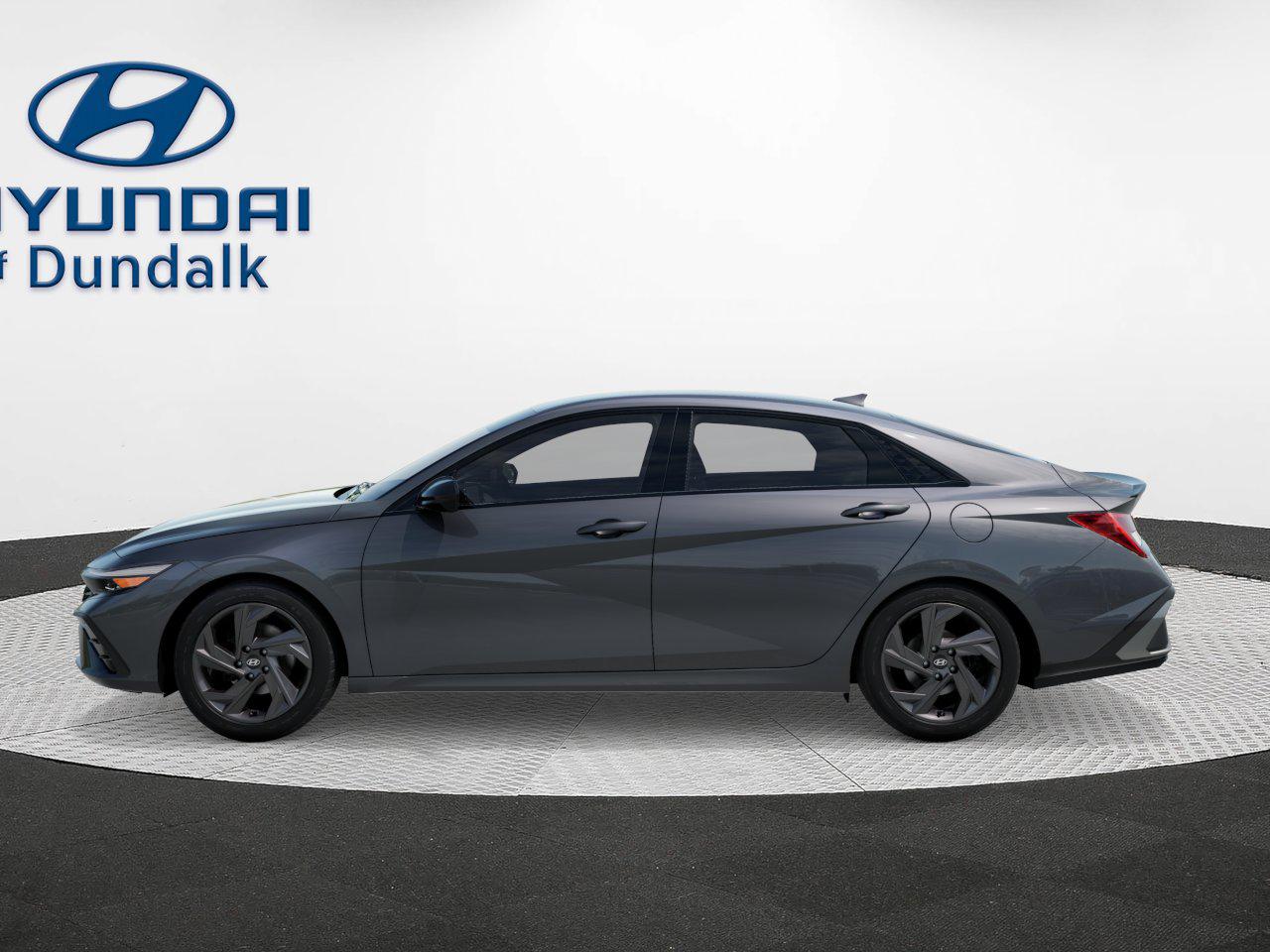 2026 Hyundai Elantra SEL Sport photo 2