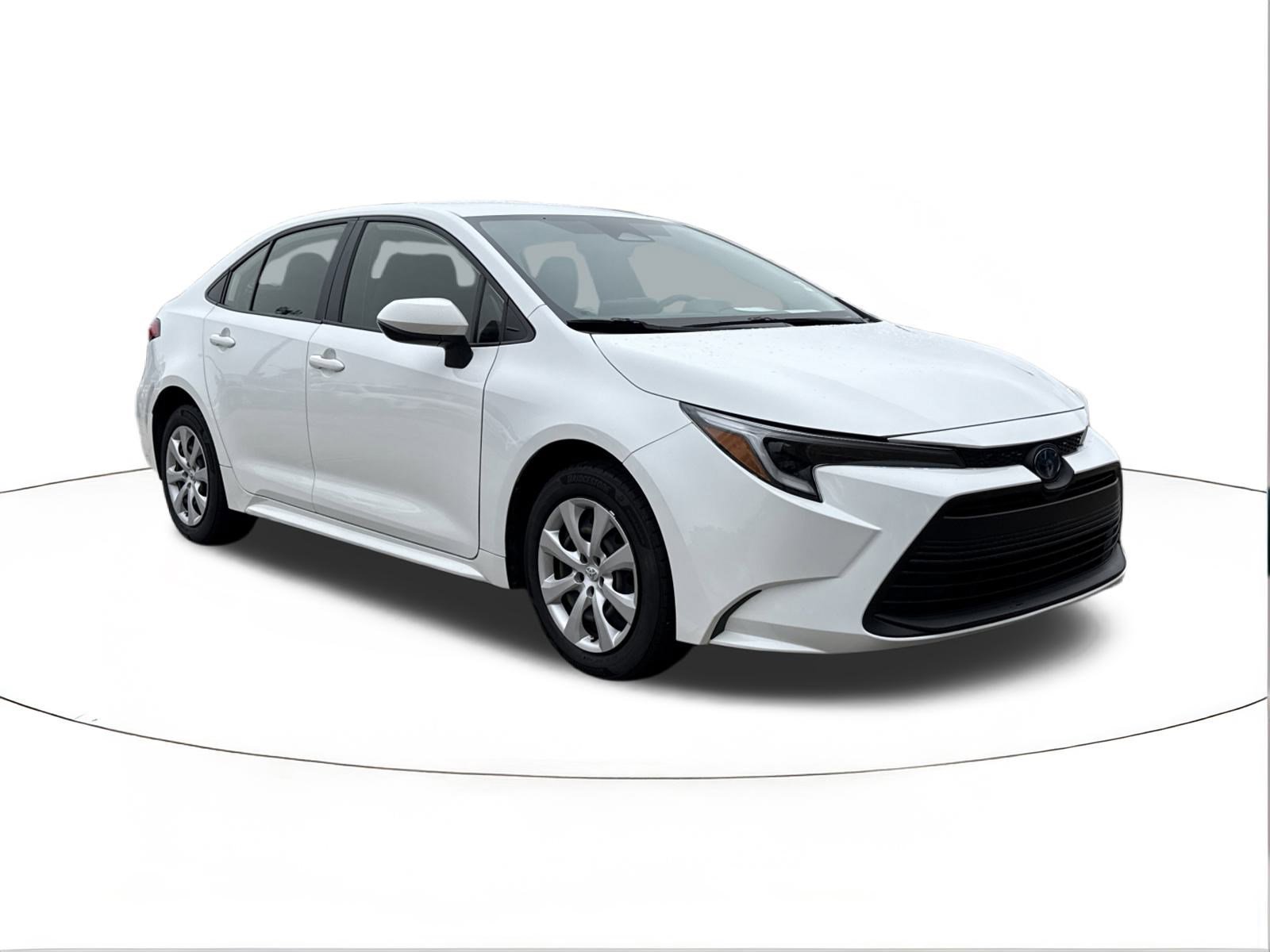 2024 Toyota Corolla LE's photo