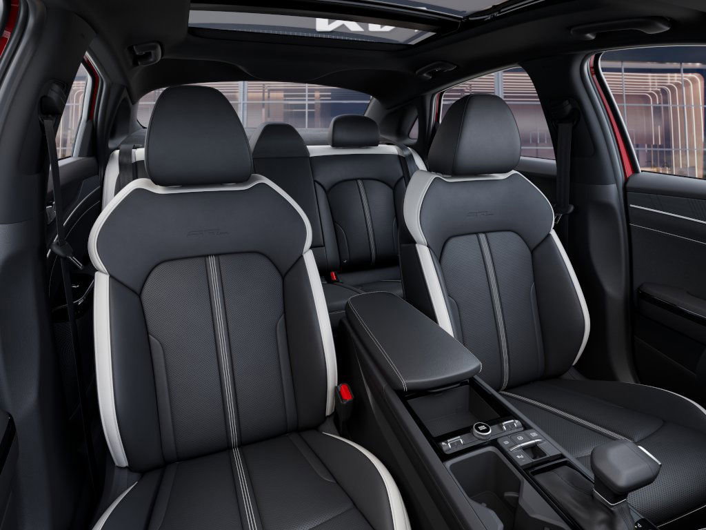 2025 Kia K5 GT-Line photo 14