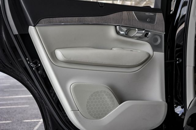 2022 Volvo XC90 Recharge T8 Inscription photo 29