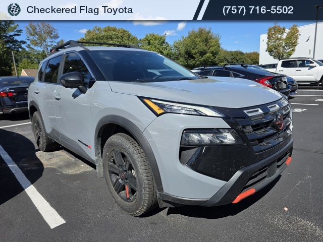 2025 Nissan Rogue AWD photo 2