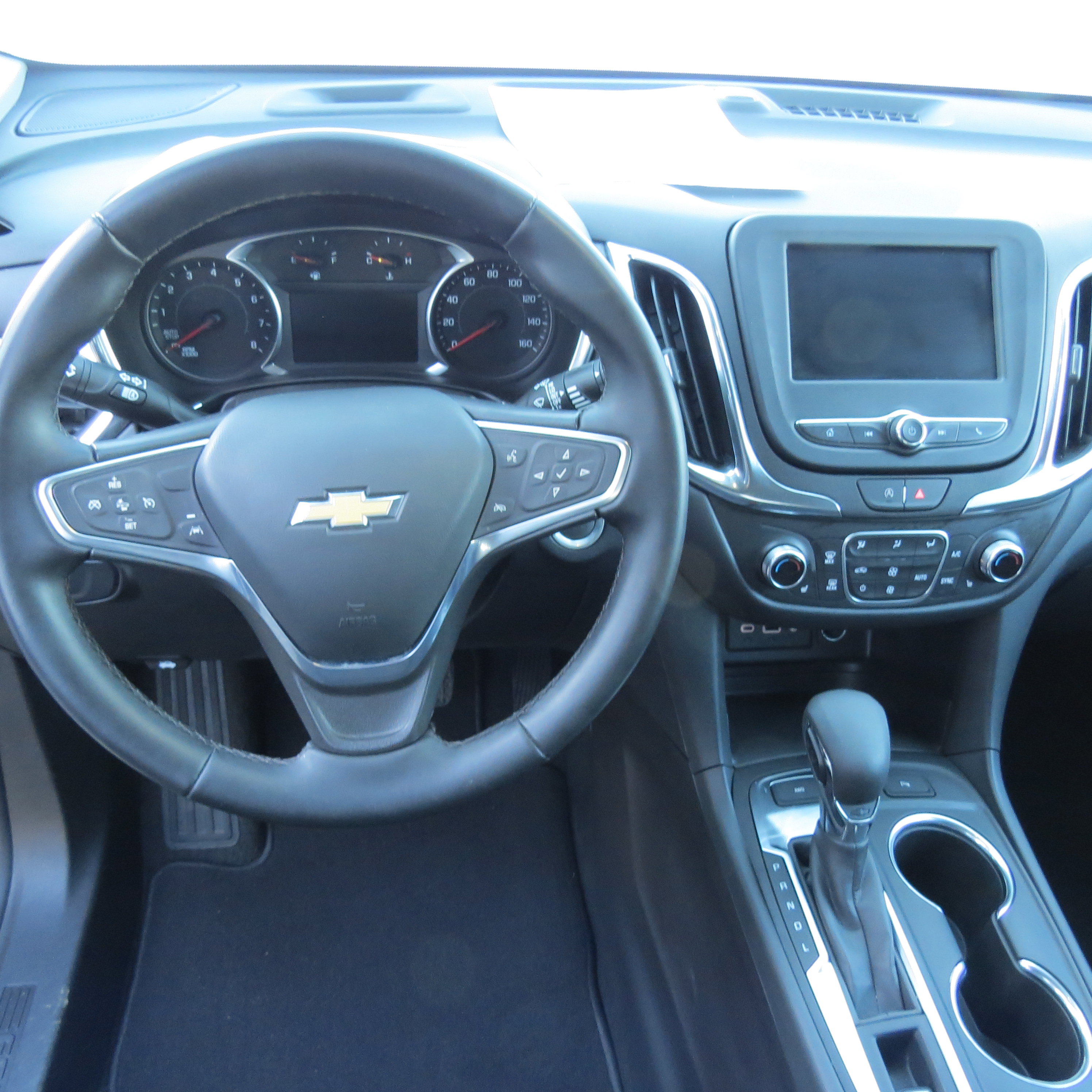 2024 Chevrolet Equinox LT photo 16