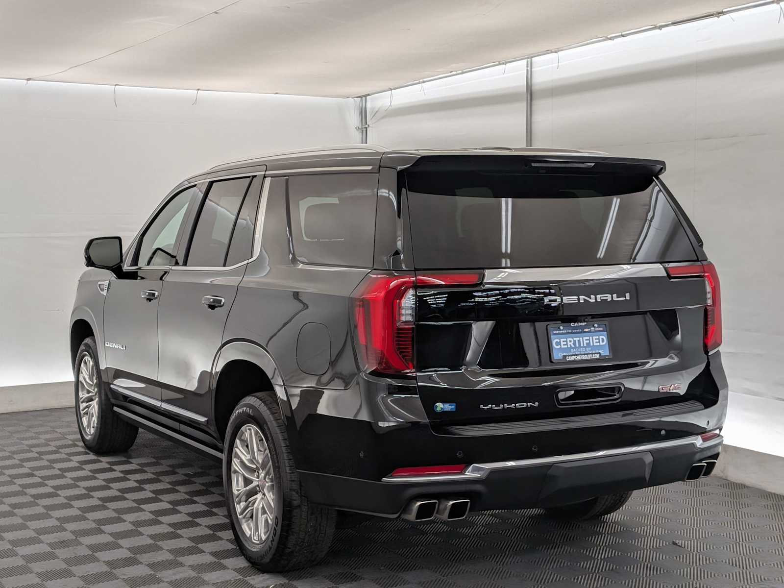 2025 Gmc Yukon Denali photo 3