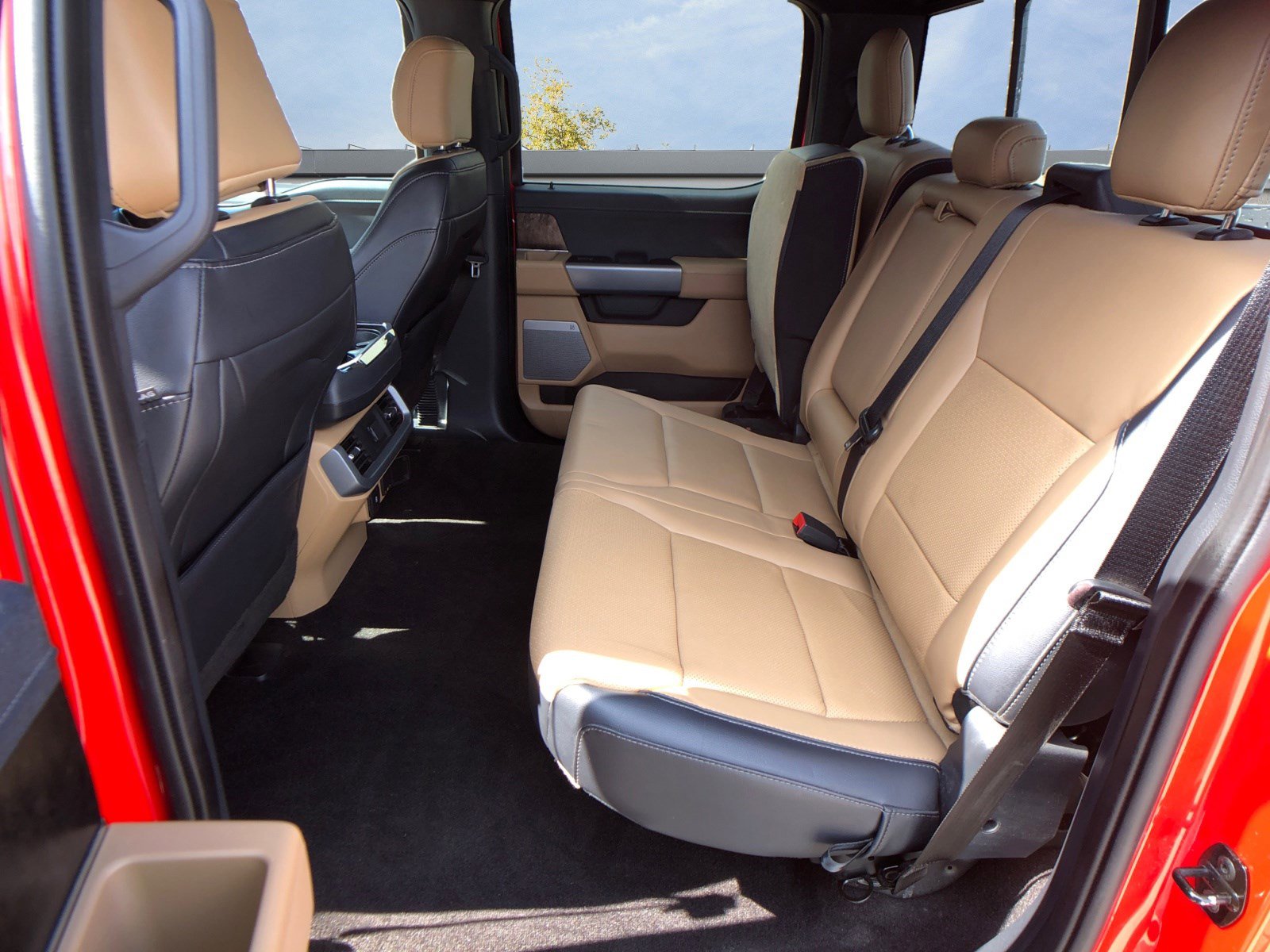 2021 Ford F-150 Lariat photo 11
