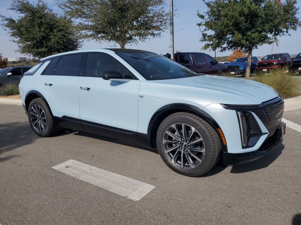 2026 Cadillac LYRIQ Premium Sport's photo