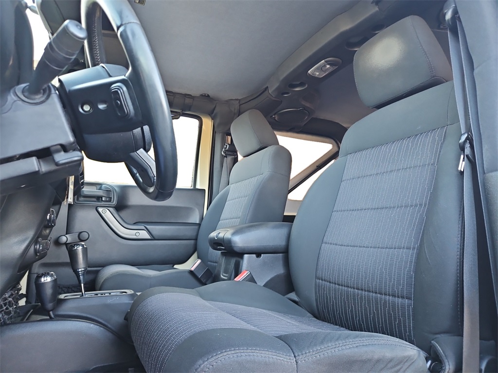 2011 Jeep Wrangler Sport photo 22