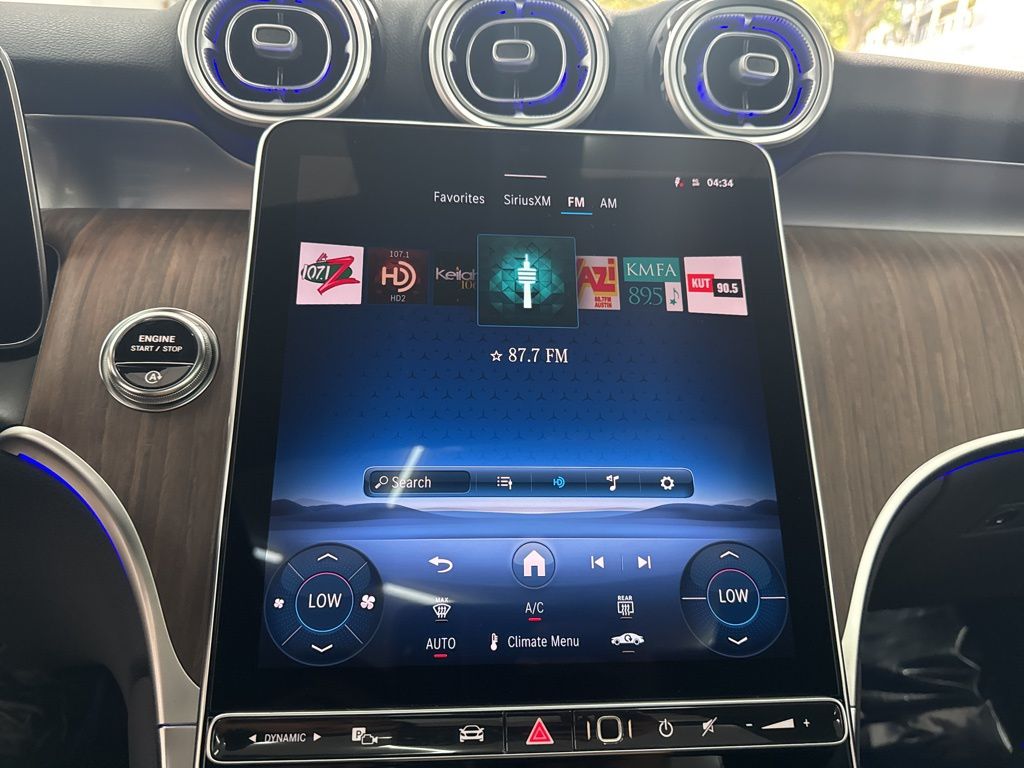 2026 Mercedes Benz GLC 300 photo 31