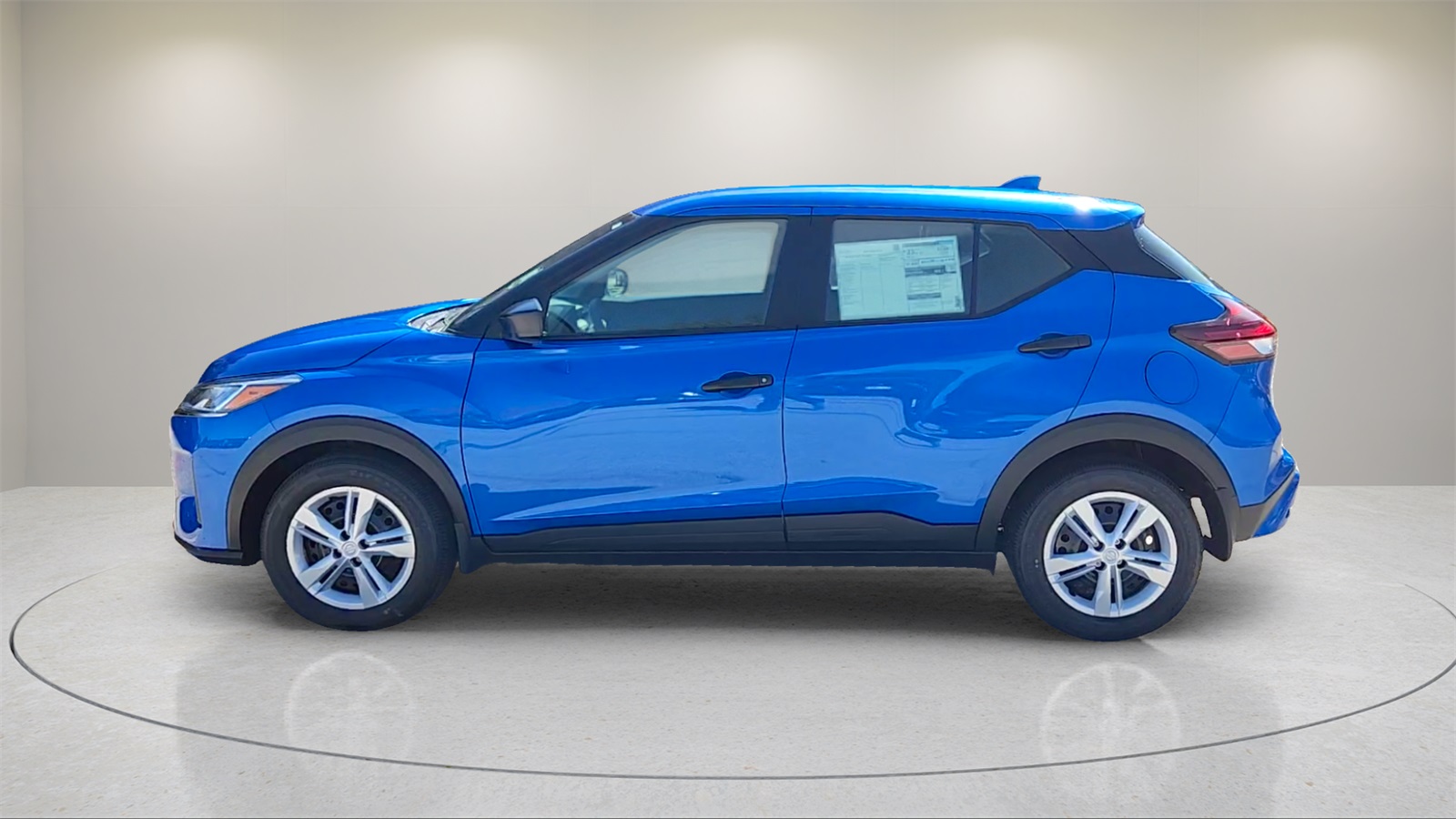 2025 Nissan Kicks Play S photo 4