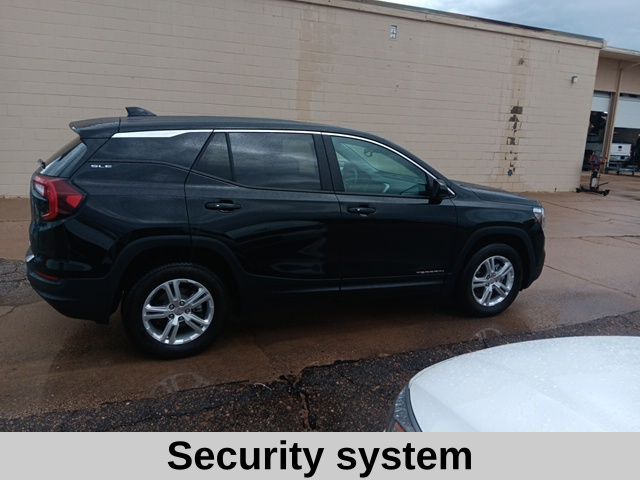 2024 Gmc Terrain SLE photo 2