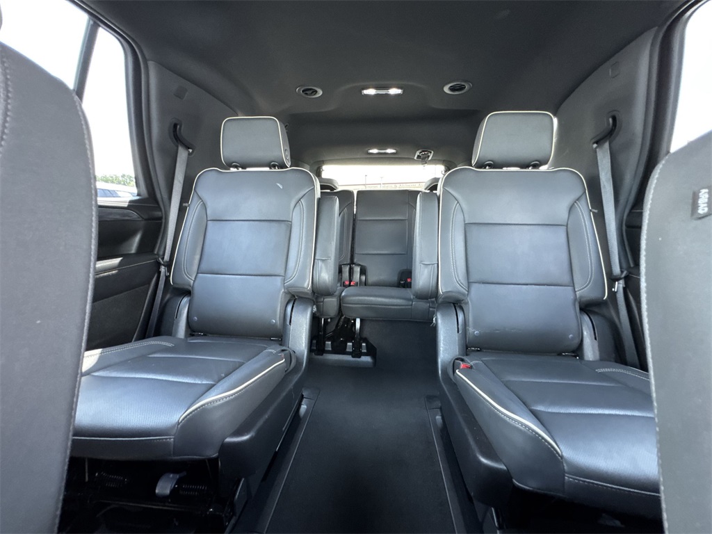 2023 Gmc Yukon SLT photo 9