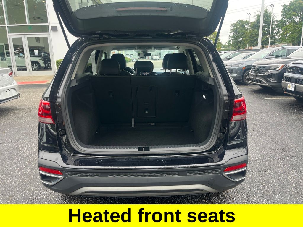 2024 Volkswagen Taos SE photo 25