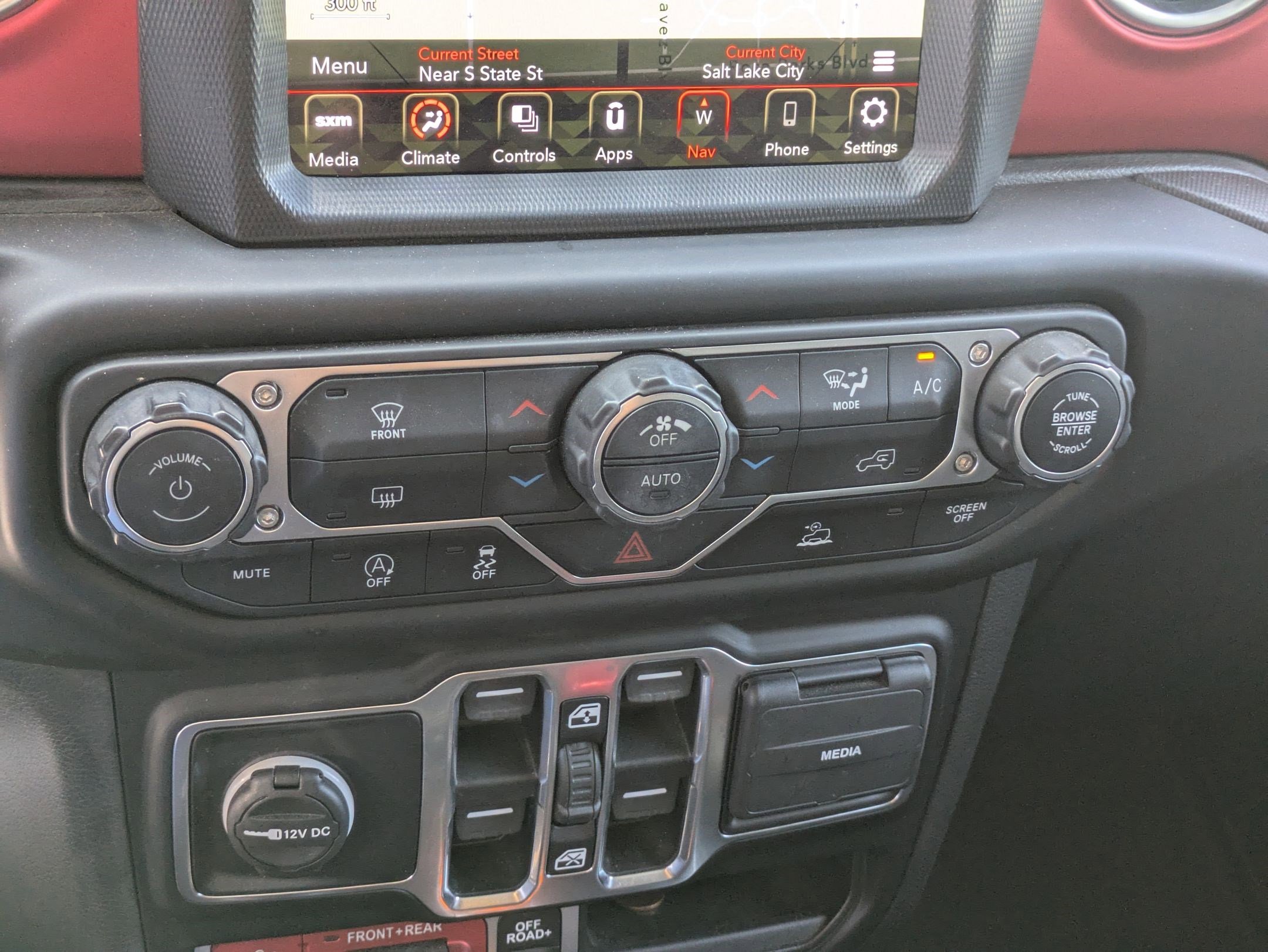 2020 Jeep Gladiator Rubicon photo 22