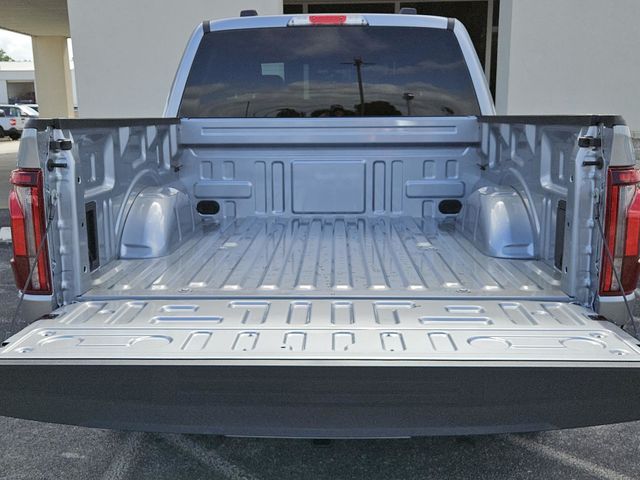 2025 Ford F-150 Lariat photo 9