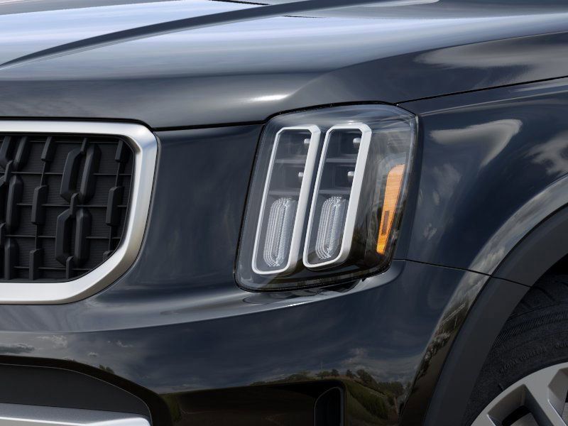 2025 Kia Telluride LX photo 7
