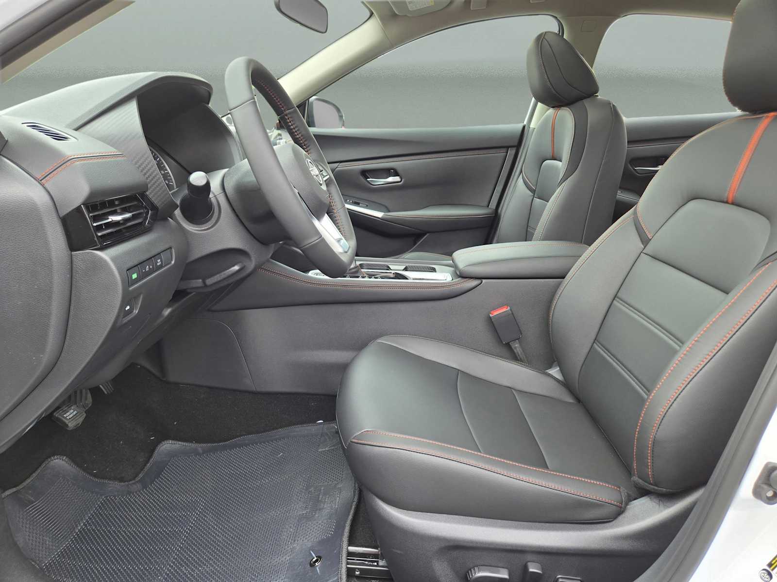 2025 Nissan Sentra SR photo 18