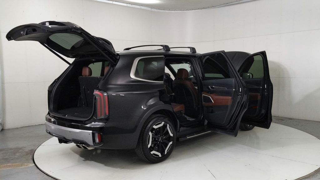 2024 Kia Telluride EX photo 11