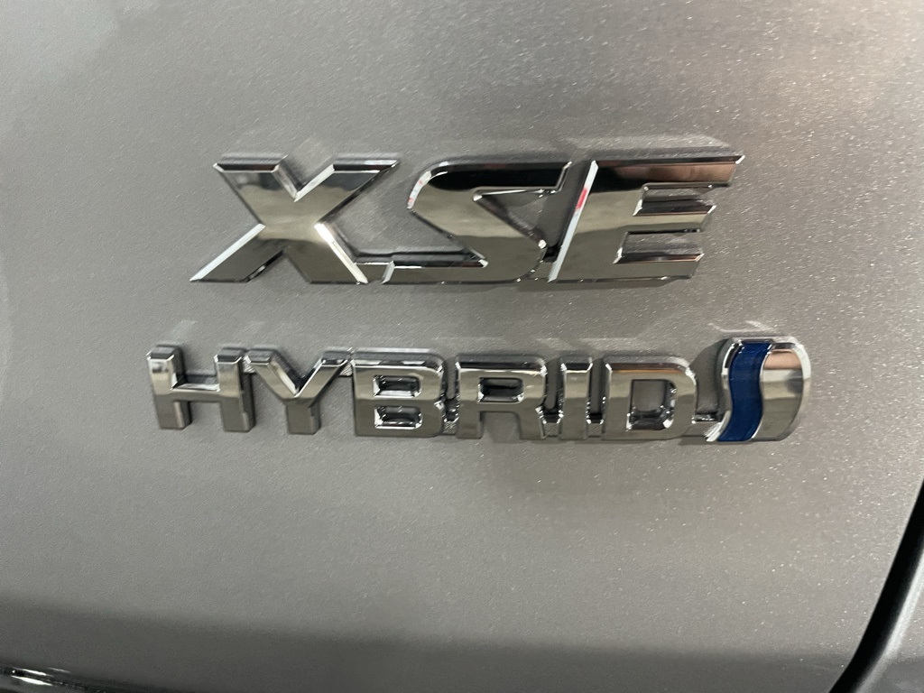 2025 Toyota RAV4 Hybrid XSE photo 17