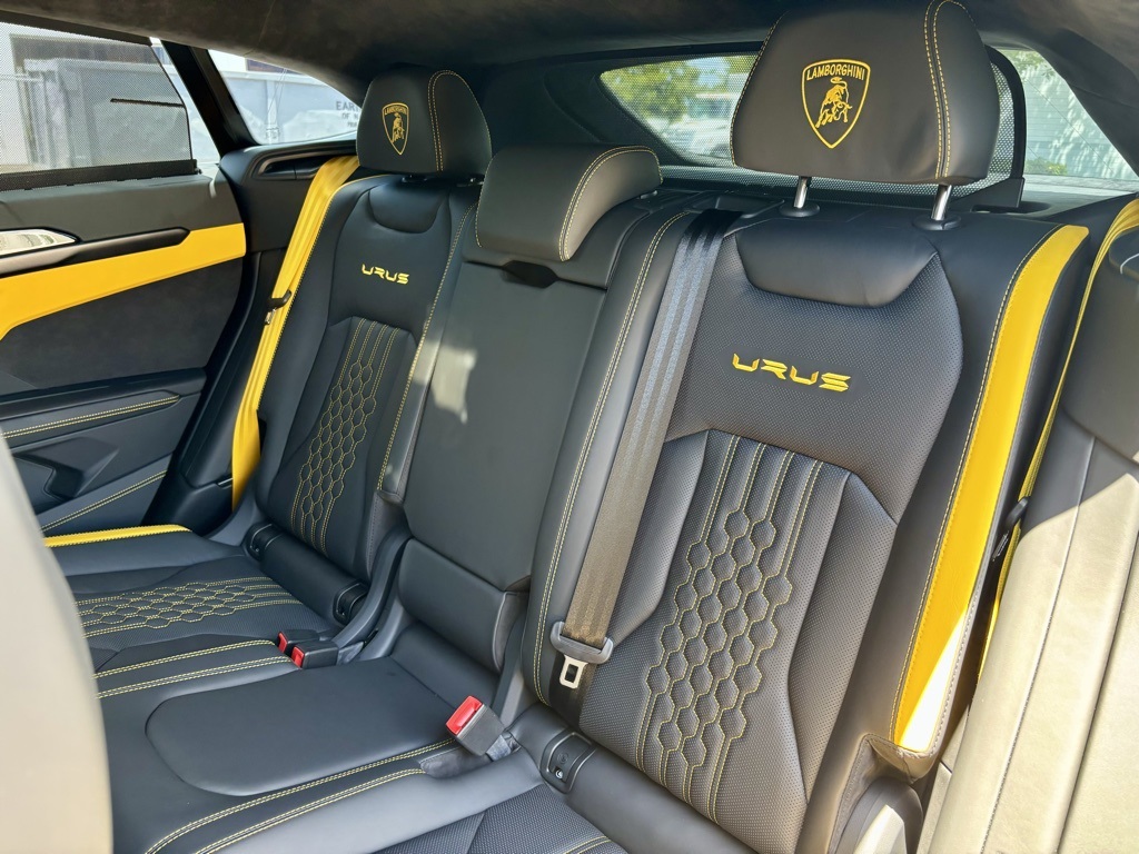2024 Lamborghini Urus S photo 16