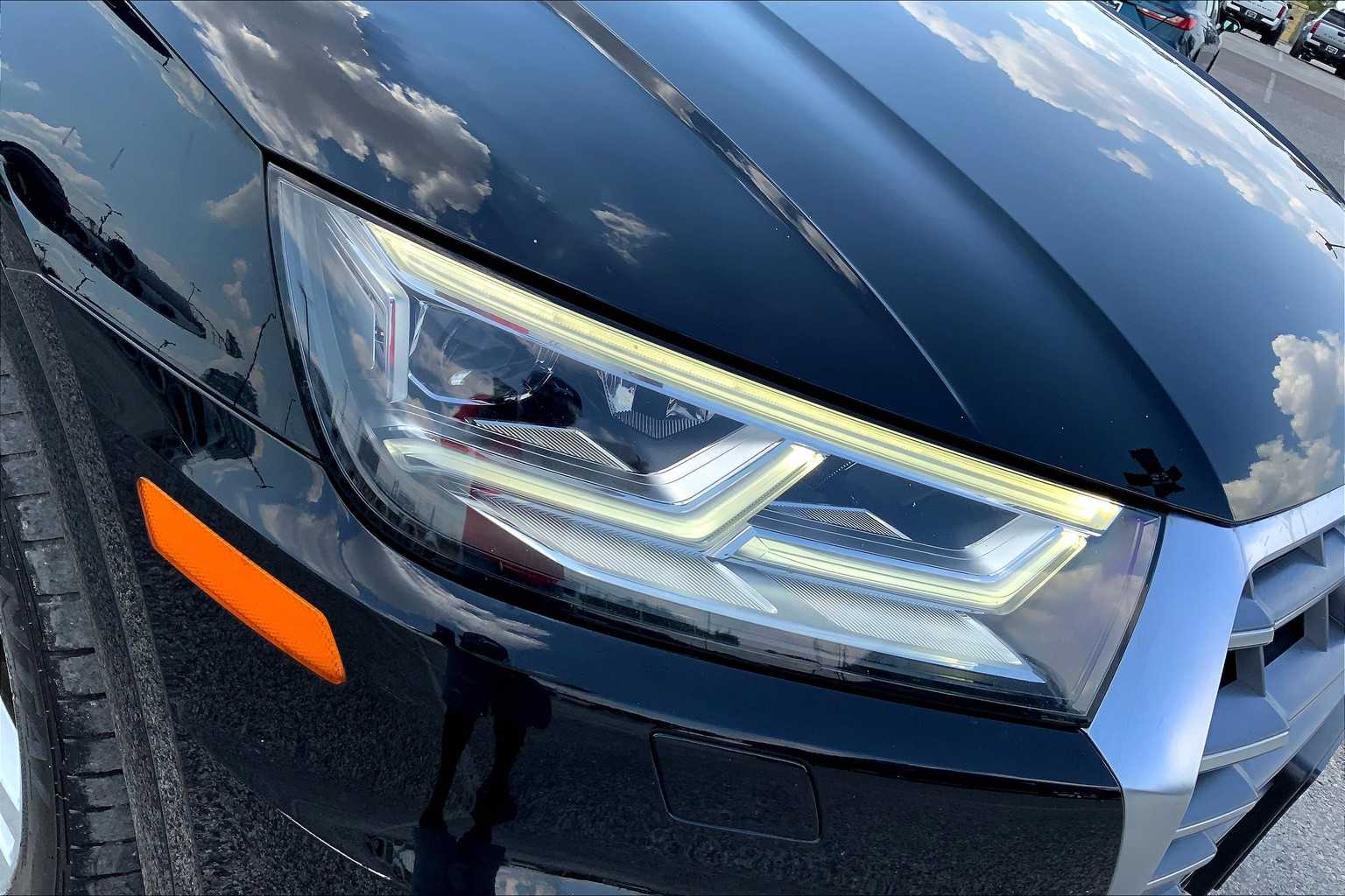 2019 Audi Q5 Premium Plus photo 23