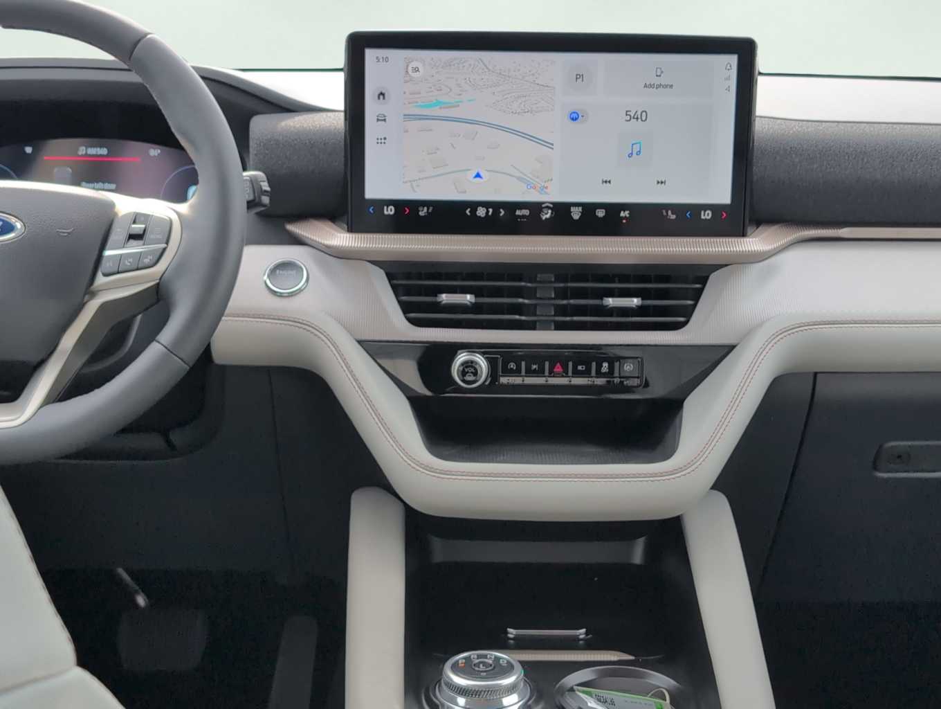 2025 Ford Explorer photo 11
