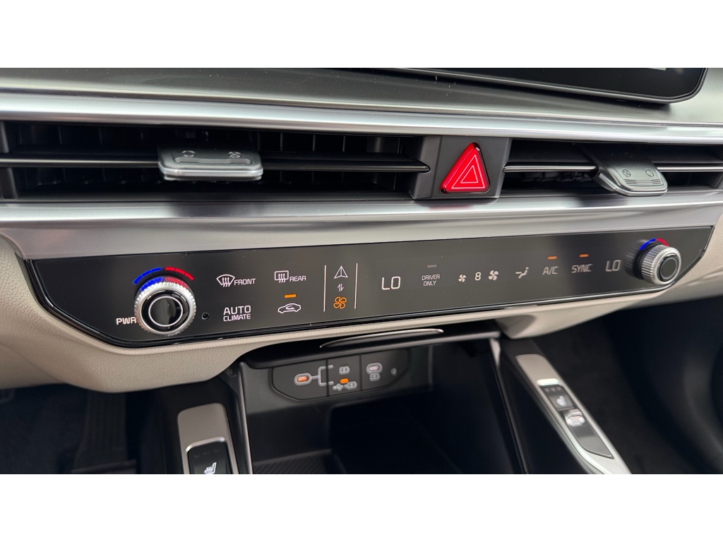 2025 Kia Sorento Hybrid EX photo 16
