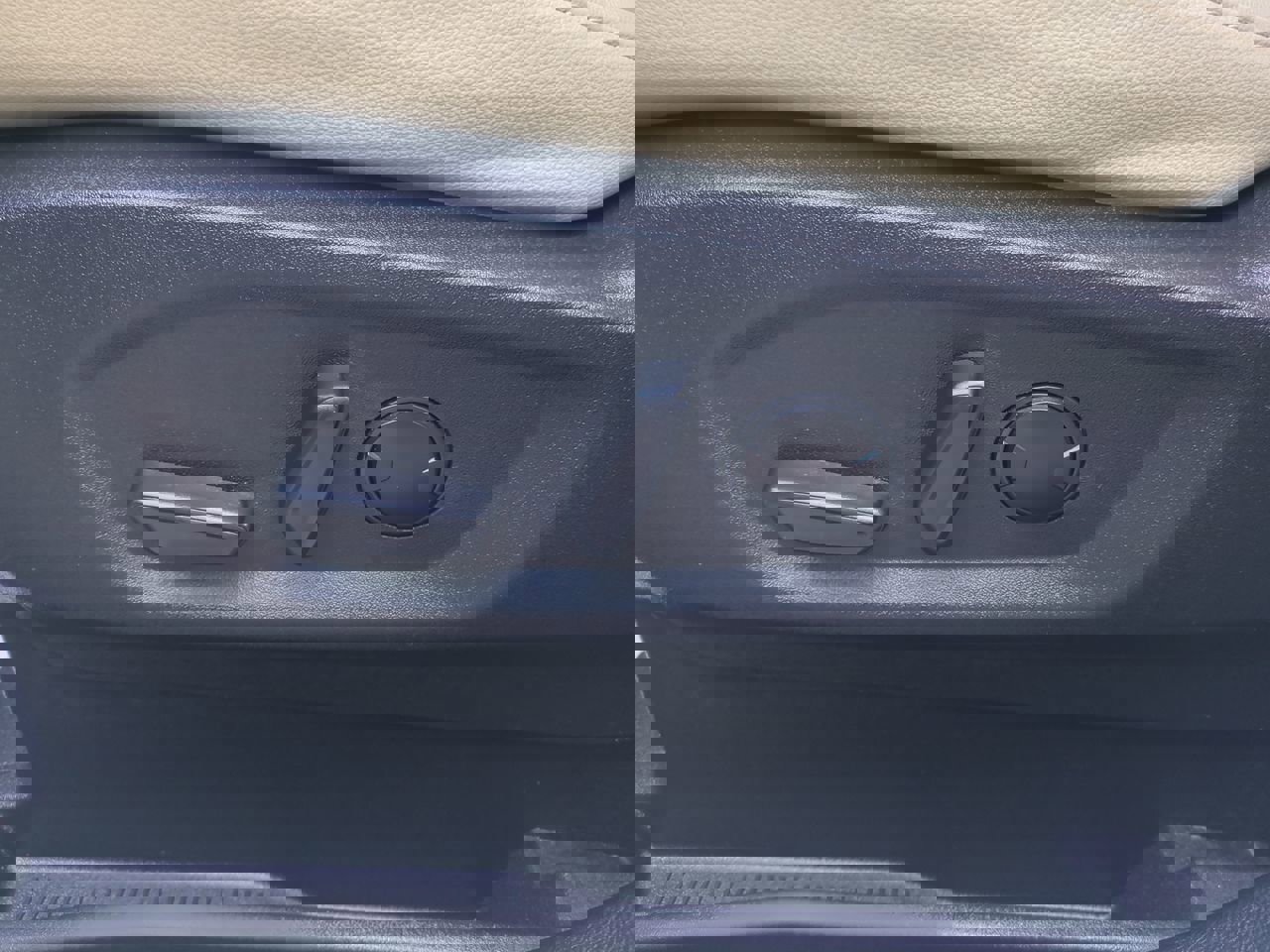 2023 Ford Edge SEL photo 19
