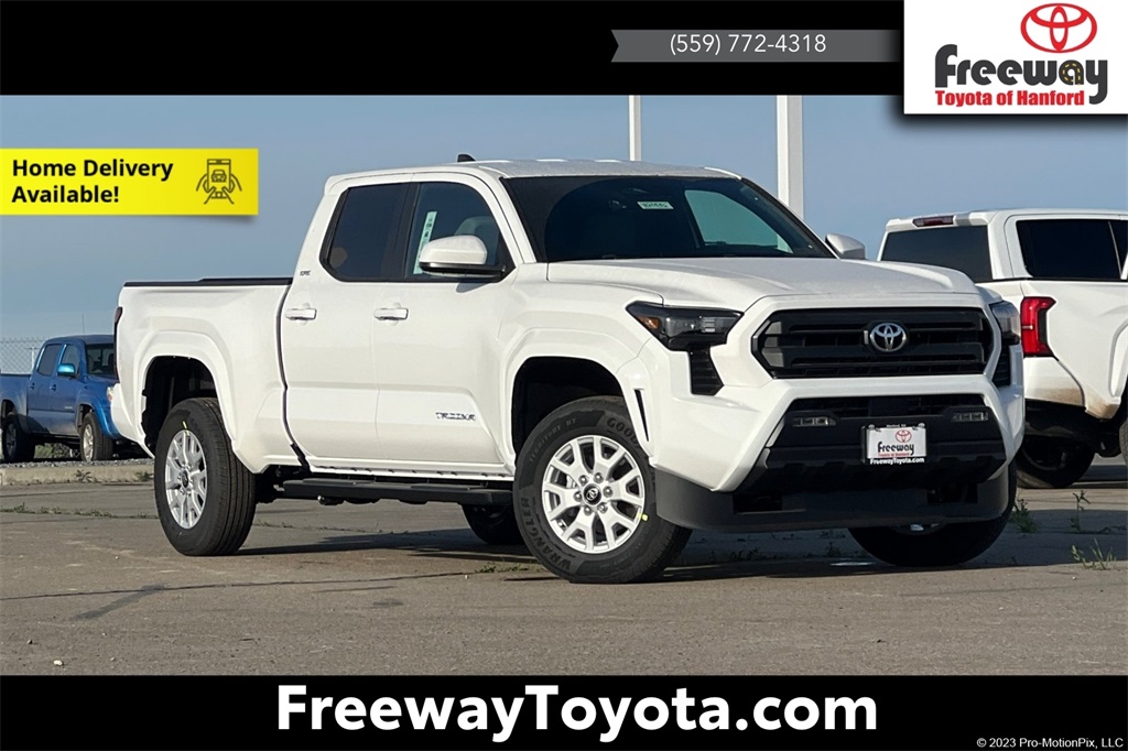 2026 Toyota Tacoma SR5's photo